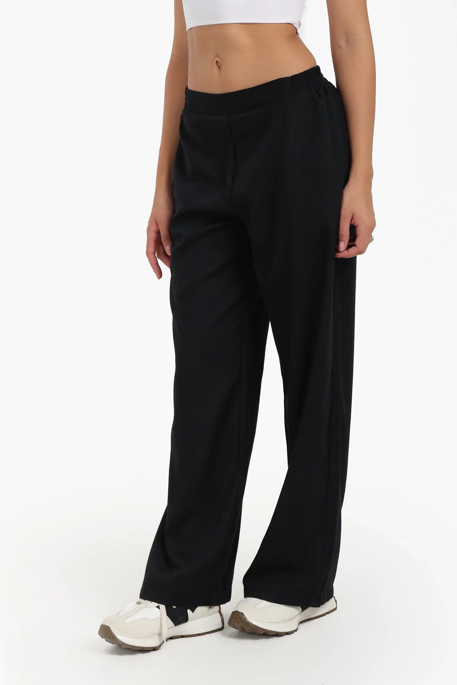 بنطال بخصر عالي و بقصة ساق واسعة - Carinasaudi.com