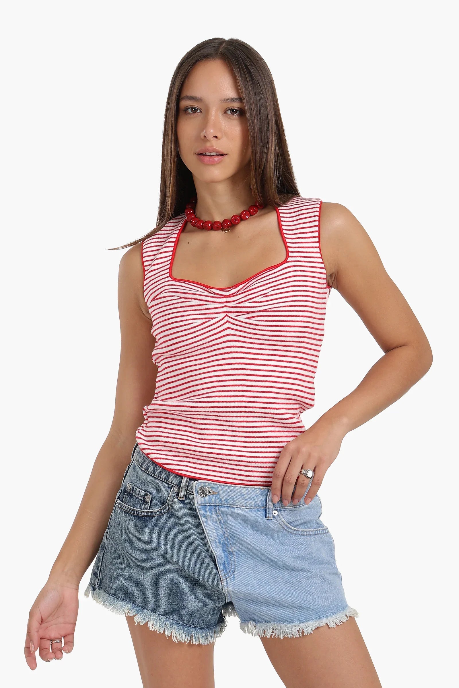 بلوزة بدون أكمام - Carinasaudi.com