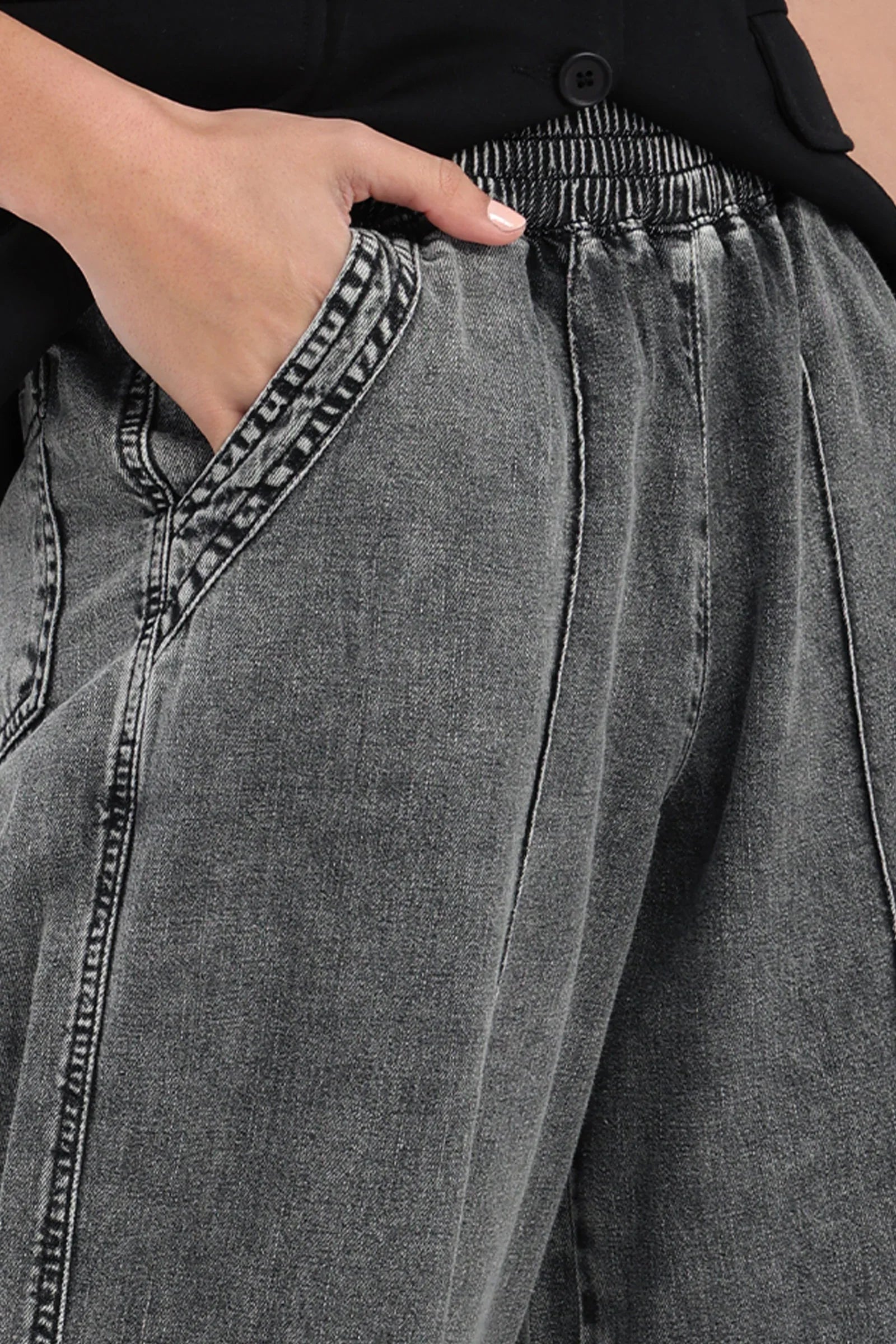 بنطال جينز بقصة مريح - Carinasaudi.com