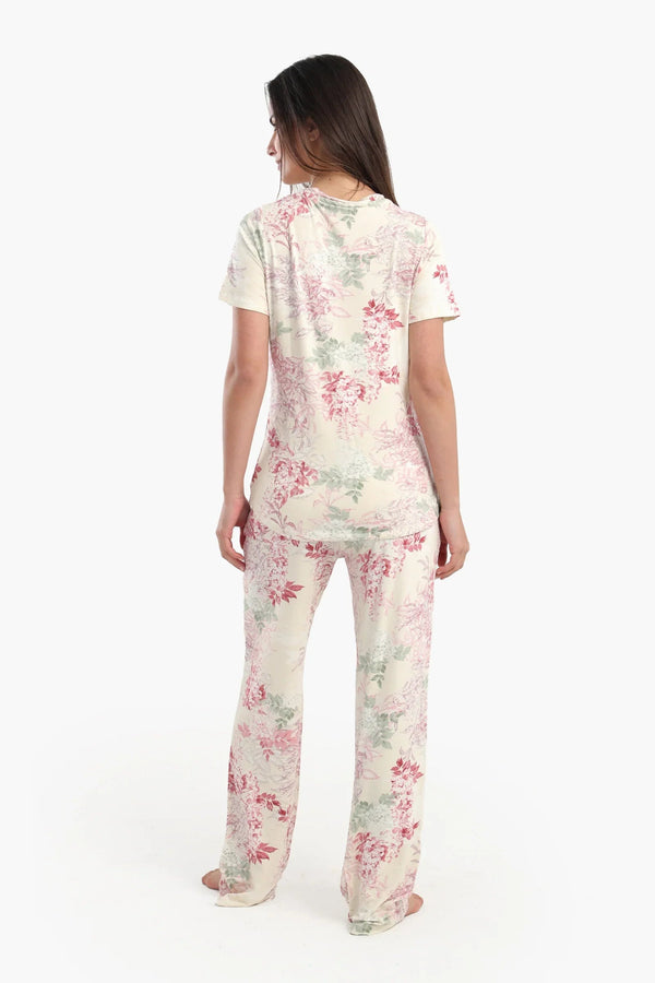Short-sleeved satin pajamas with a floral print