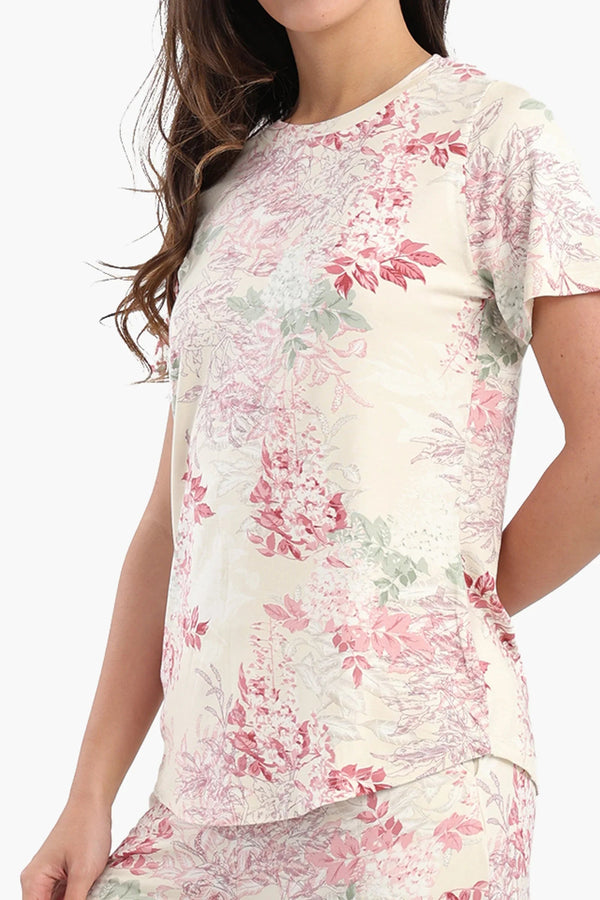Short-sleeved satin pajamas with a floral print