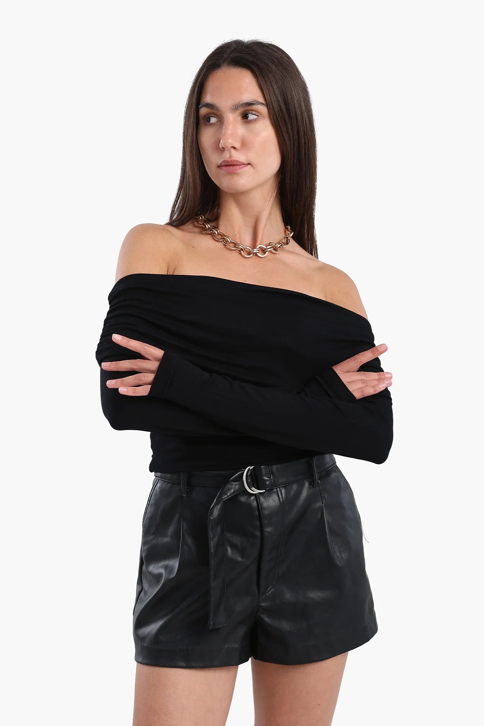 بلوزة مكشوفة الكتفين - Carinasaudi.com