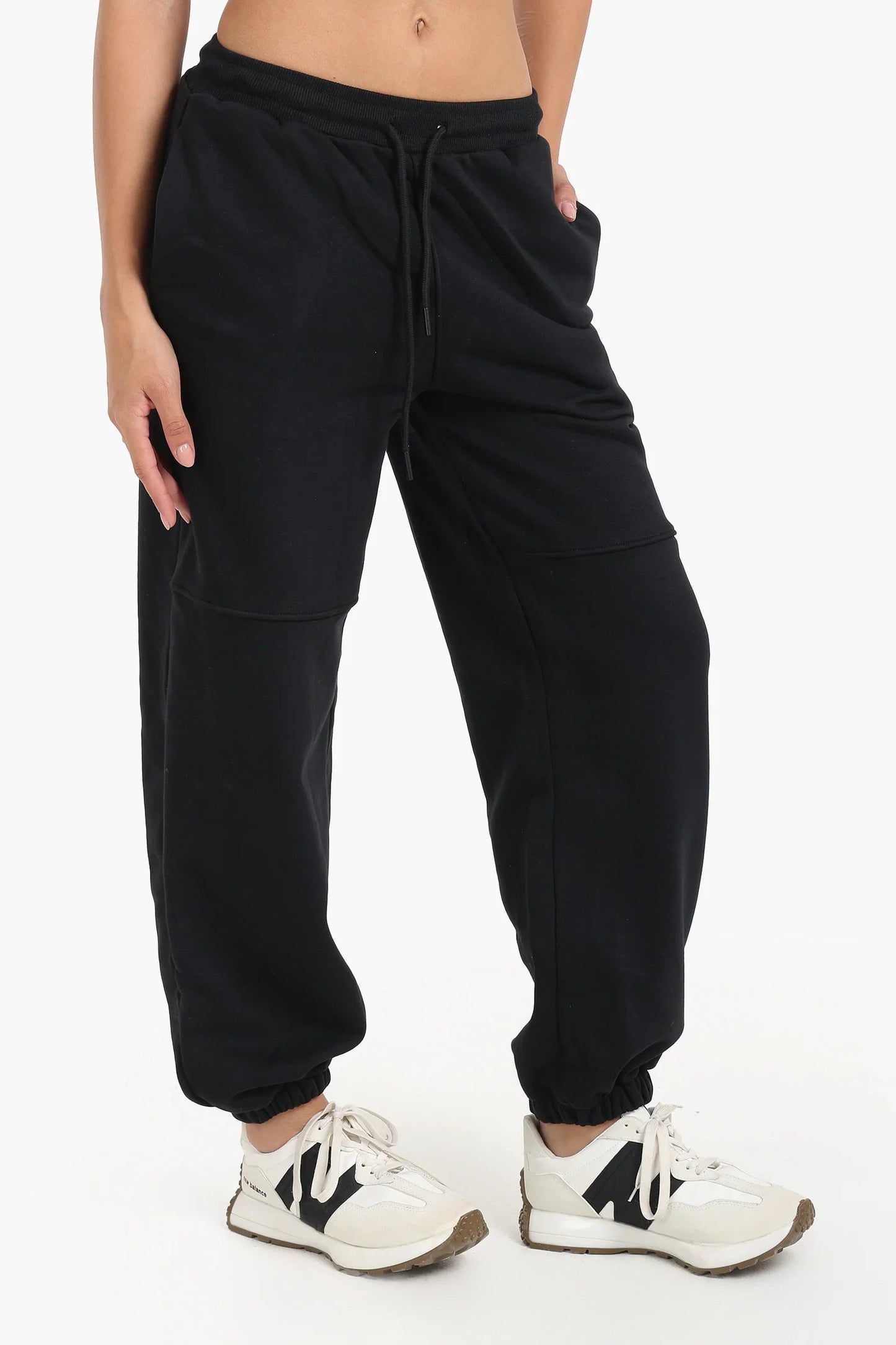 بنطال رياضي باسوار مغلق - Carinasaudi.com