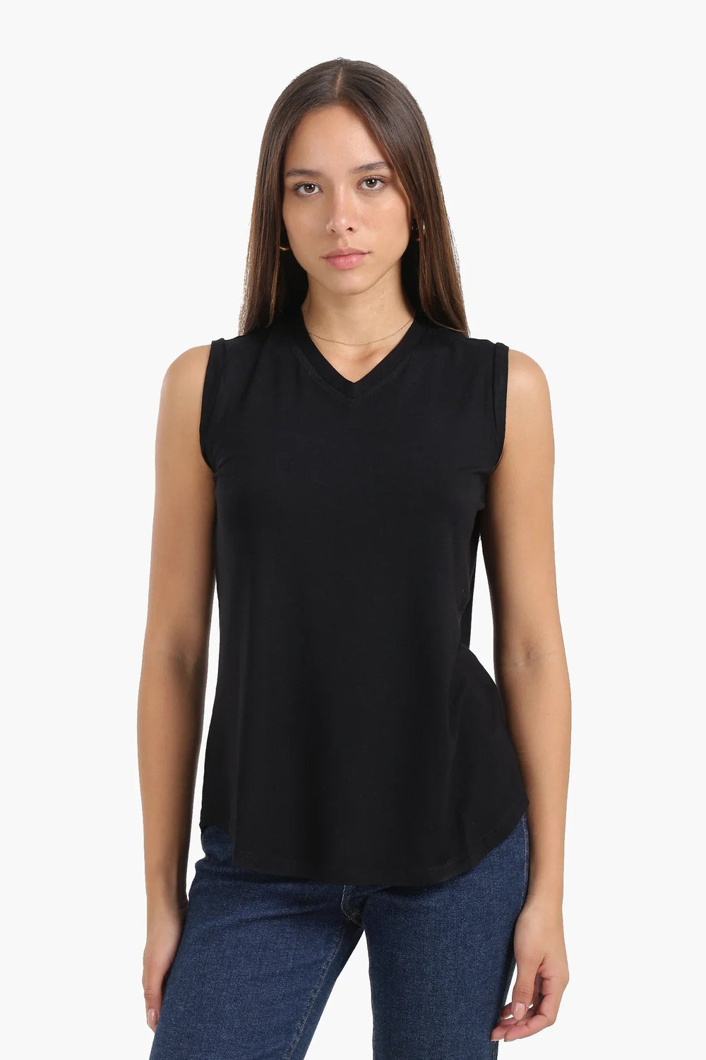 V-neck sleeveless T-shirt