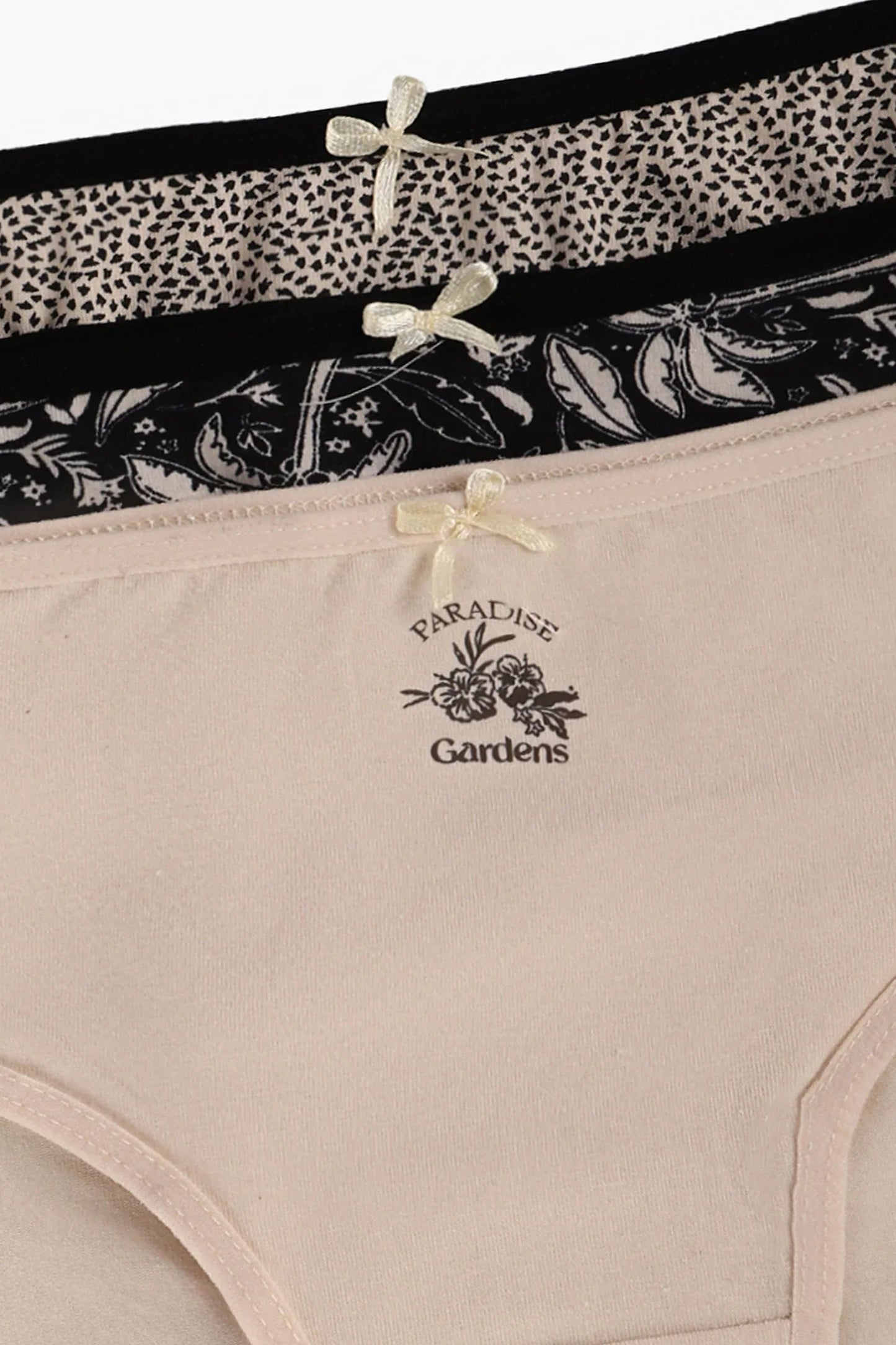 عبوة من ٣ سراويل داخلية بريف ملونة - Carinasaudi.com