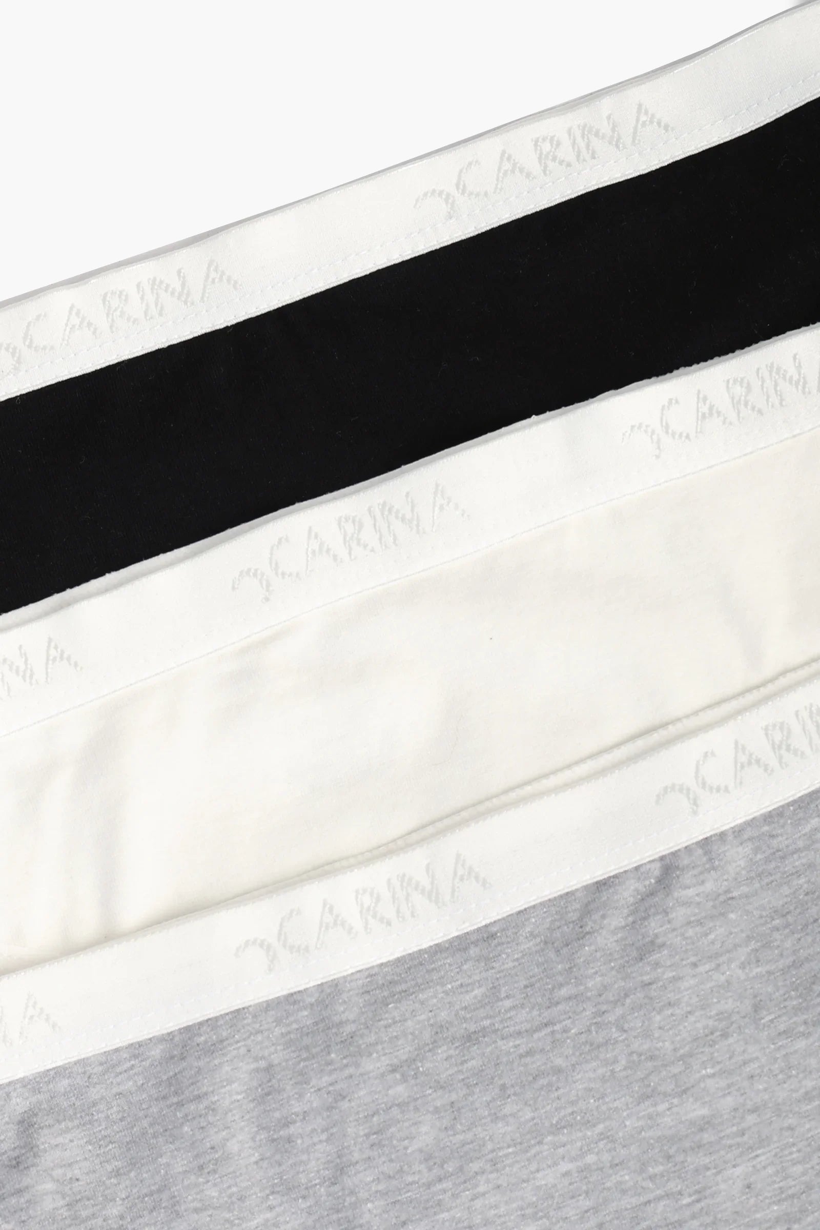 عبوة من ٣ سراويل داخلية بيكيني ملونة - Carinasaudi.com