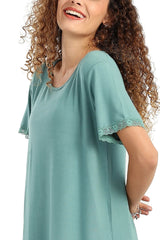 قميص نوم مزين بالدانتيل - Carinasaudi.com