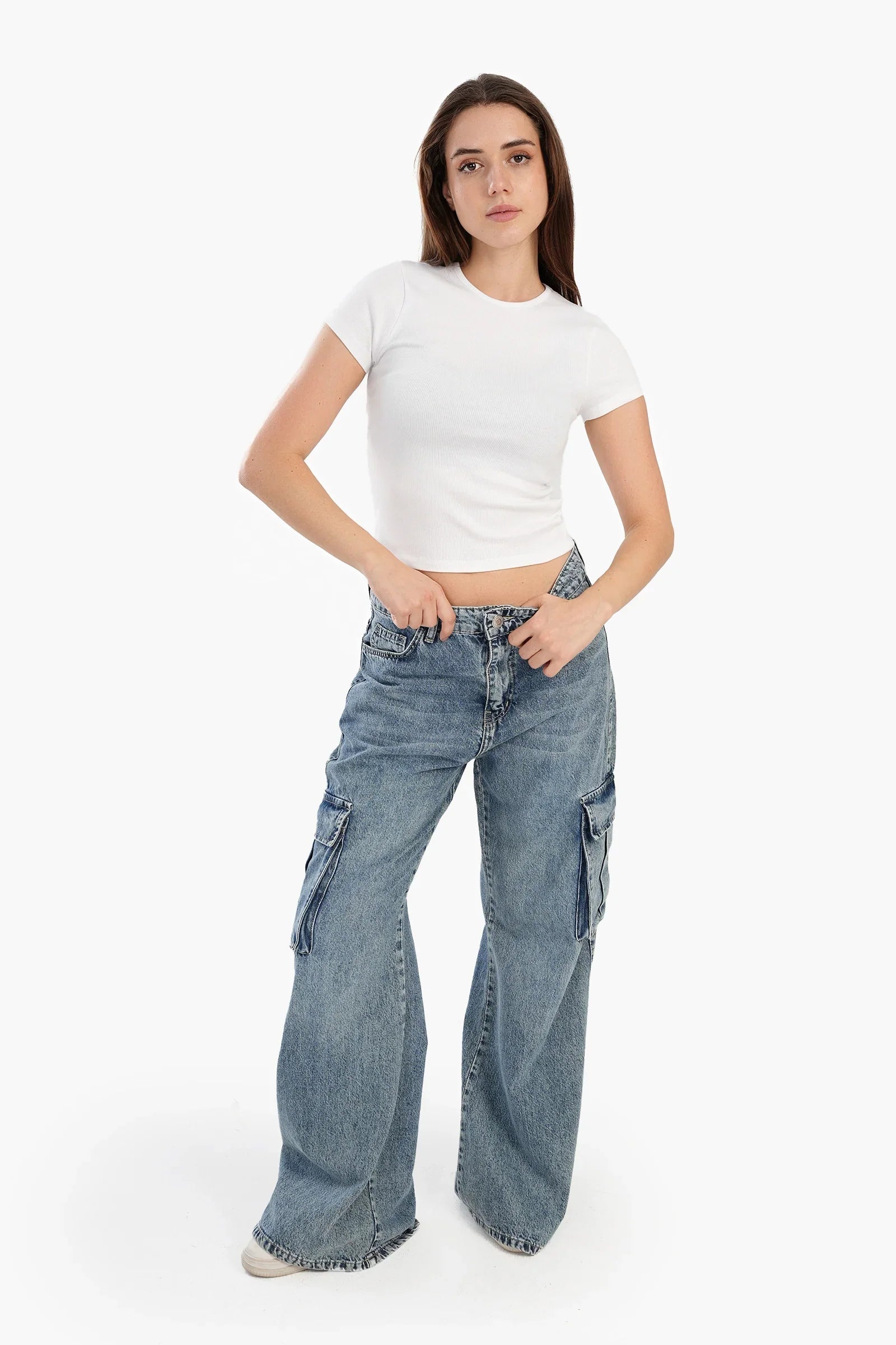 بلوزة بأكمام قصيرة برقبة دائرية - Carinasaudi.com