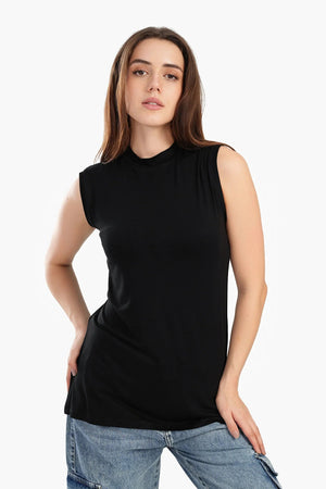 Long sleeveless blouse