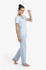 طقم بيجامة بحواف دانتيل