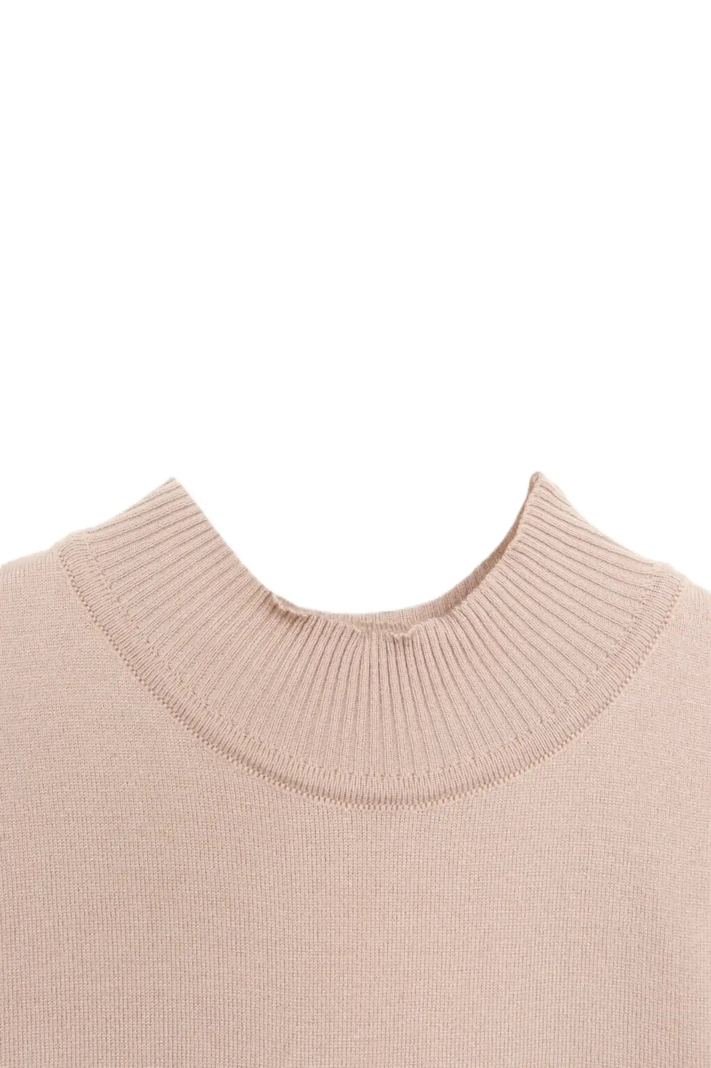 بلوفر بدون أكمام ورقبة عالية