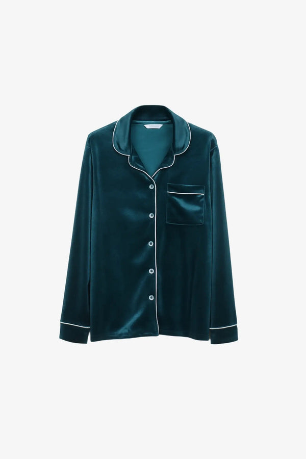 طقم بيجامة مخملية كلاسيكية