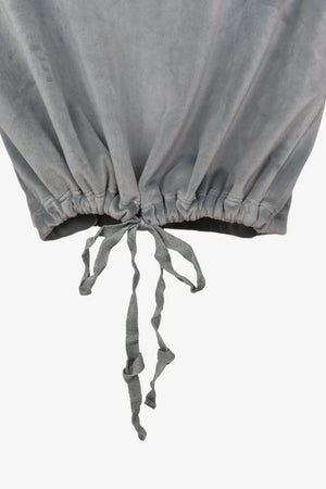 طقم بيجاما مطرز بشعار