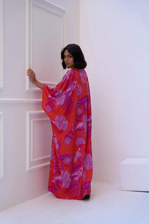 فستان بطبعة ورود - Carinasaudi.com