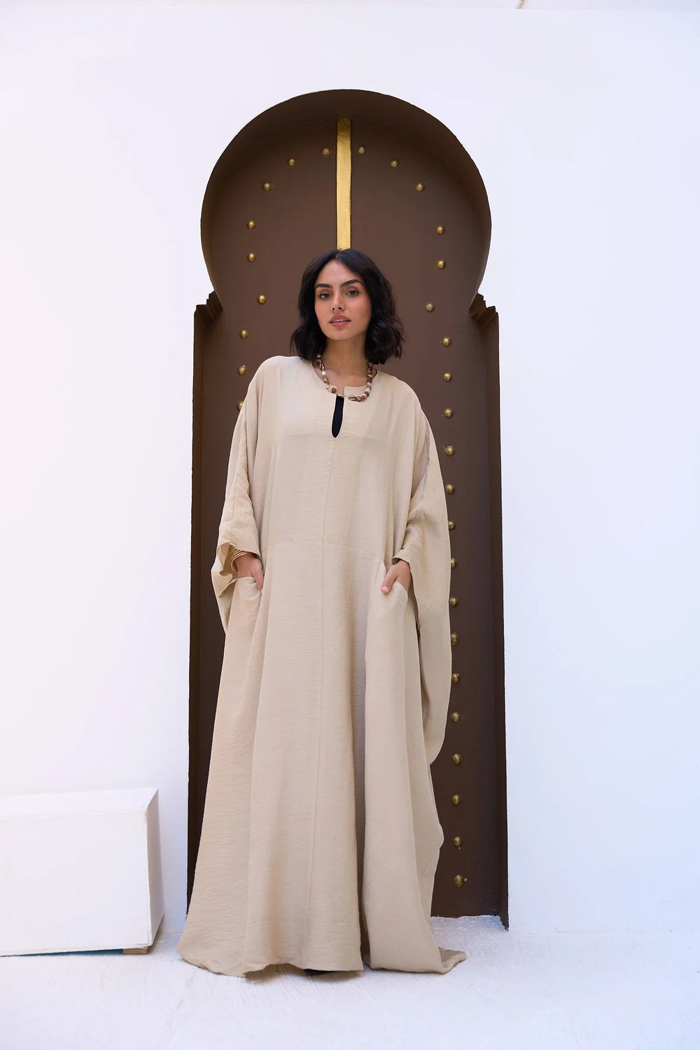 Long abaya with side pockets