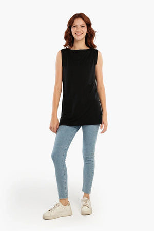 long sleeveless blouse