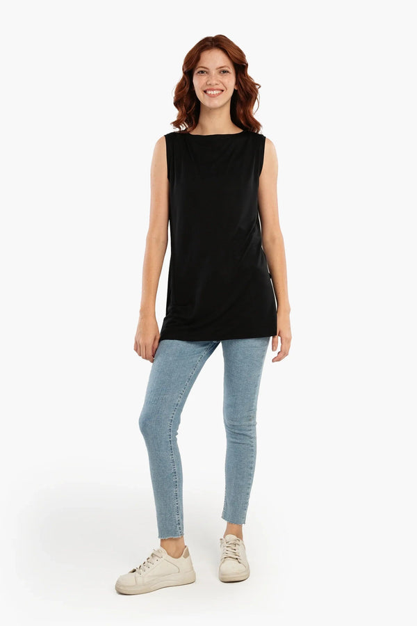 long sleeveless blouse