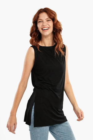 long sleeveless blouse