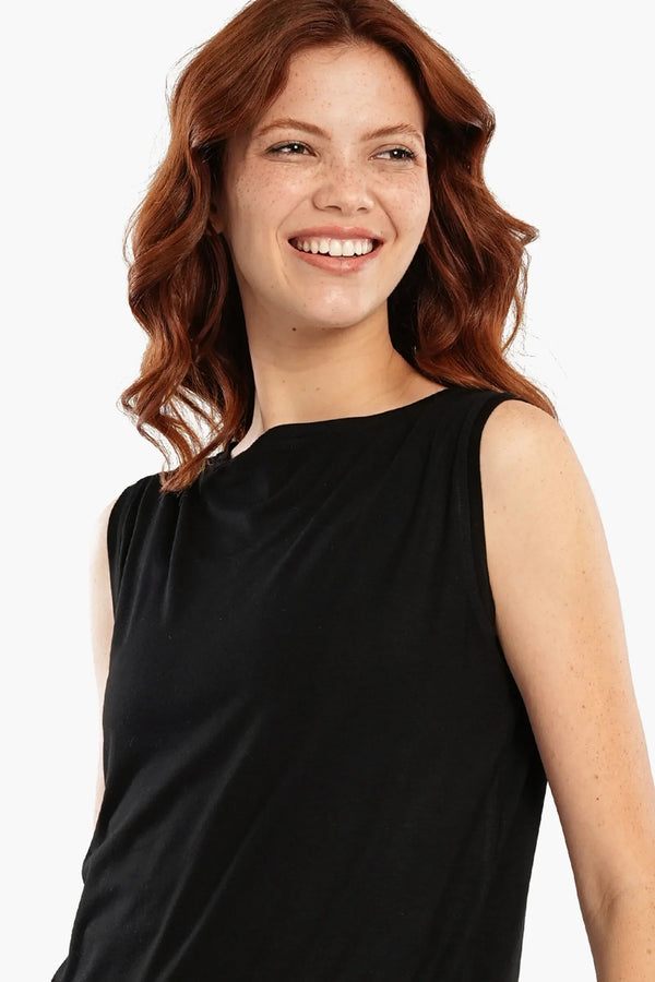 long sleeveless blouse