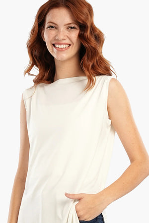 long sleeveless blouse