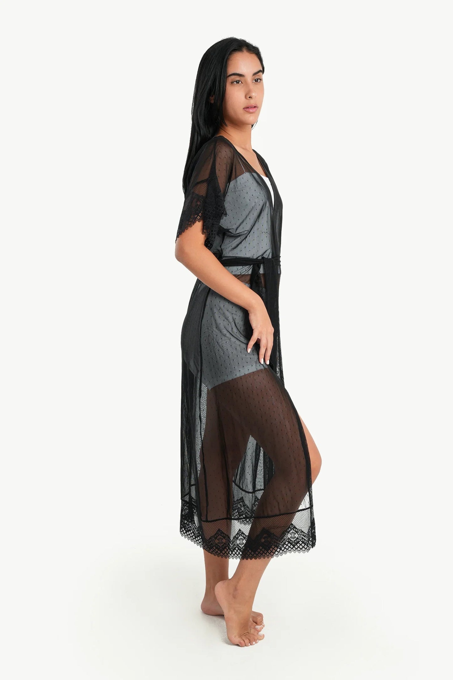 روب طويل اورجانزا مزين بدانتيل - Carinasaudi.com