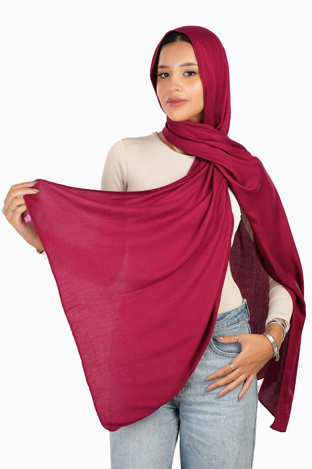 طرحة بطبعة سادة