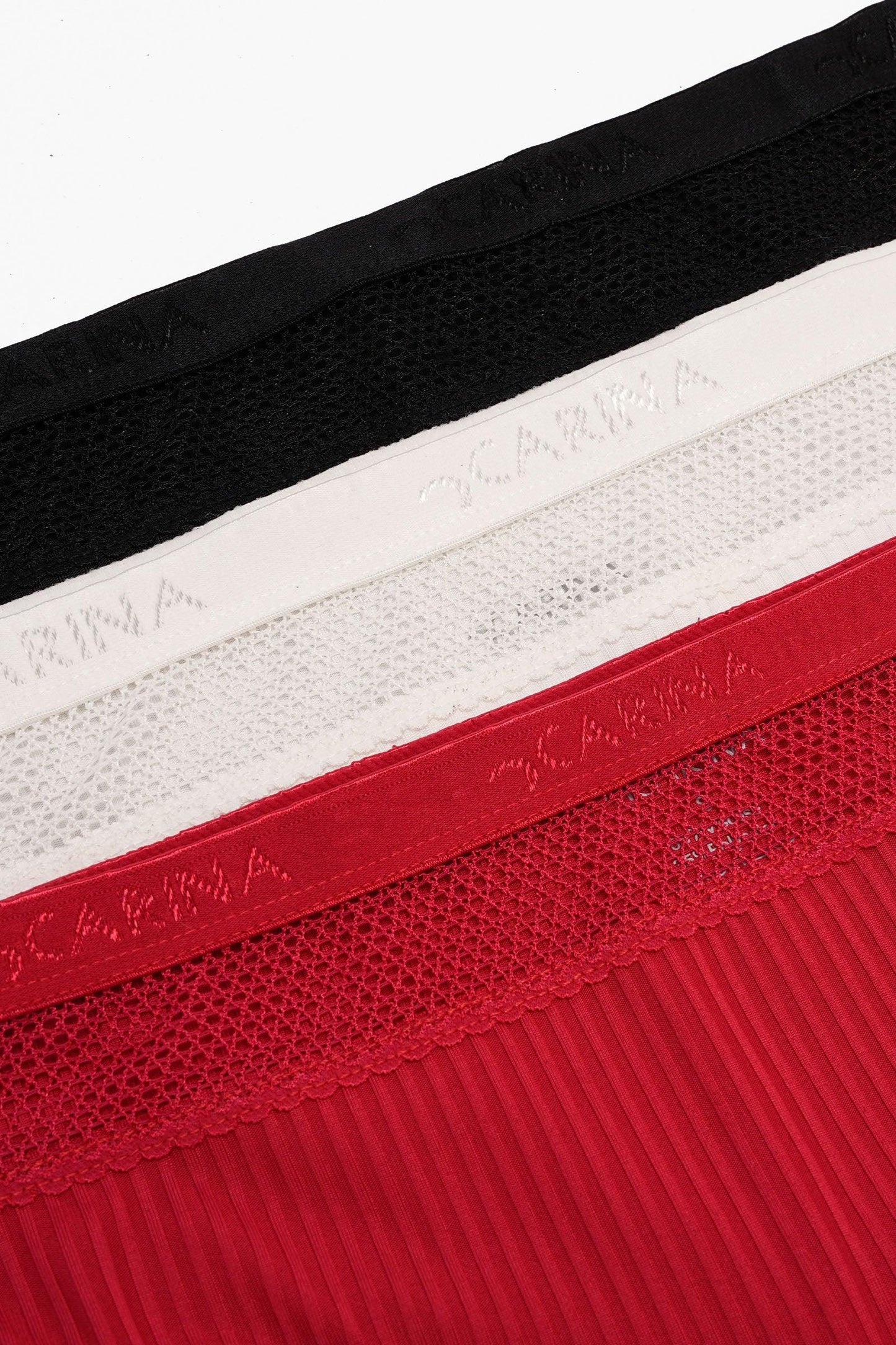 عبوة من ٣ سراويل داخلية بريف فيسكوز - Carinasaudi.com