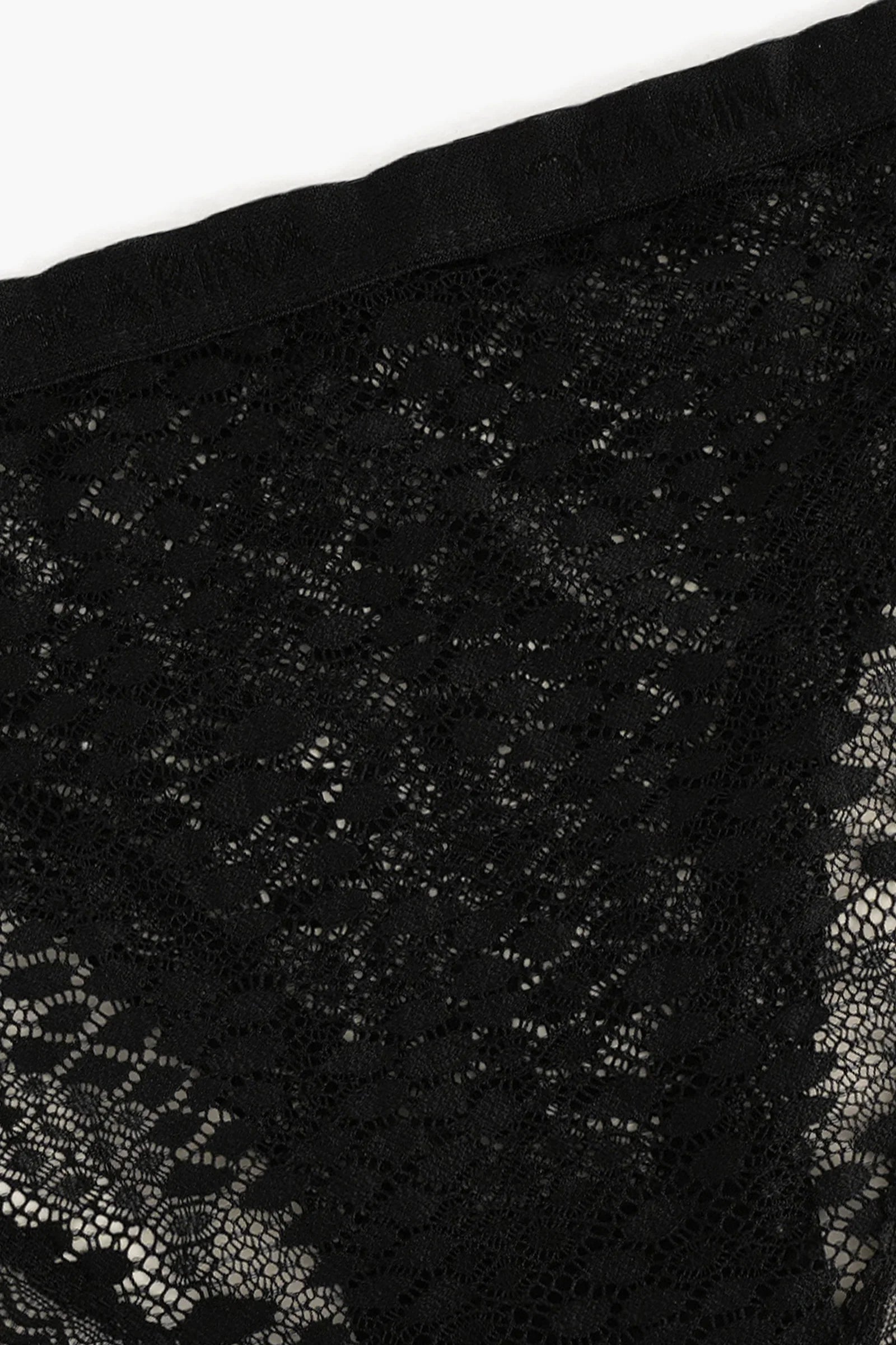 سروال داخلي بريف دانتيل - Carinasaudi.com