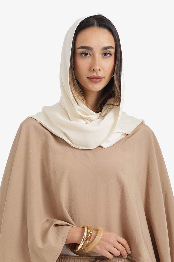 إيشارب ساتان لامع
