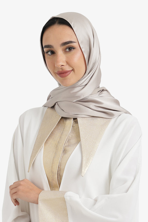 إيشارب ساتان لامع