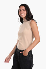 بلوفر بدون أكمام ورقبة عالية