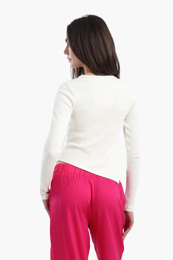 بتصميم مضلع Slim Fit توب