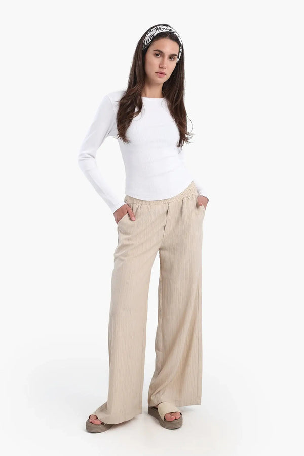 بياقة دائريه وتصميم مضلع Slim Fitتوب