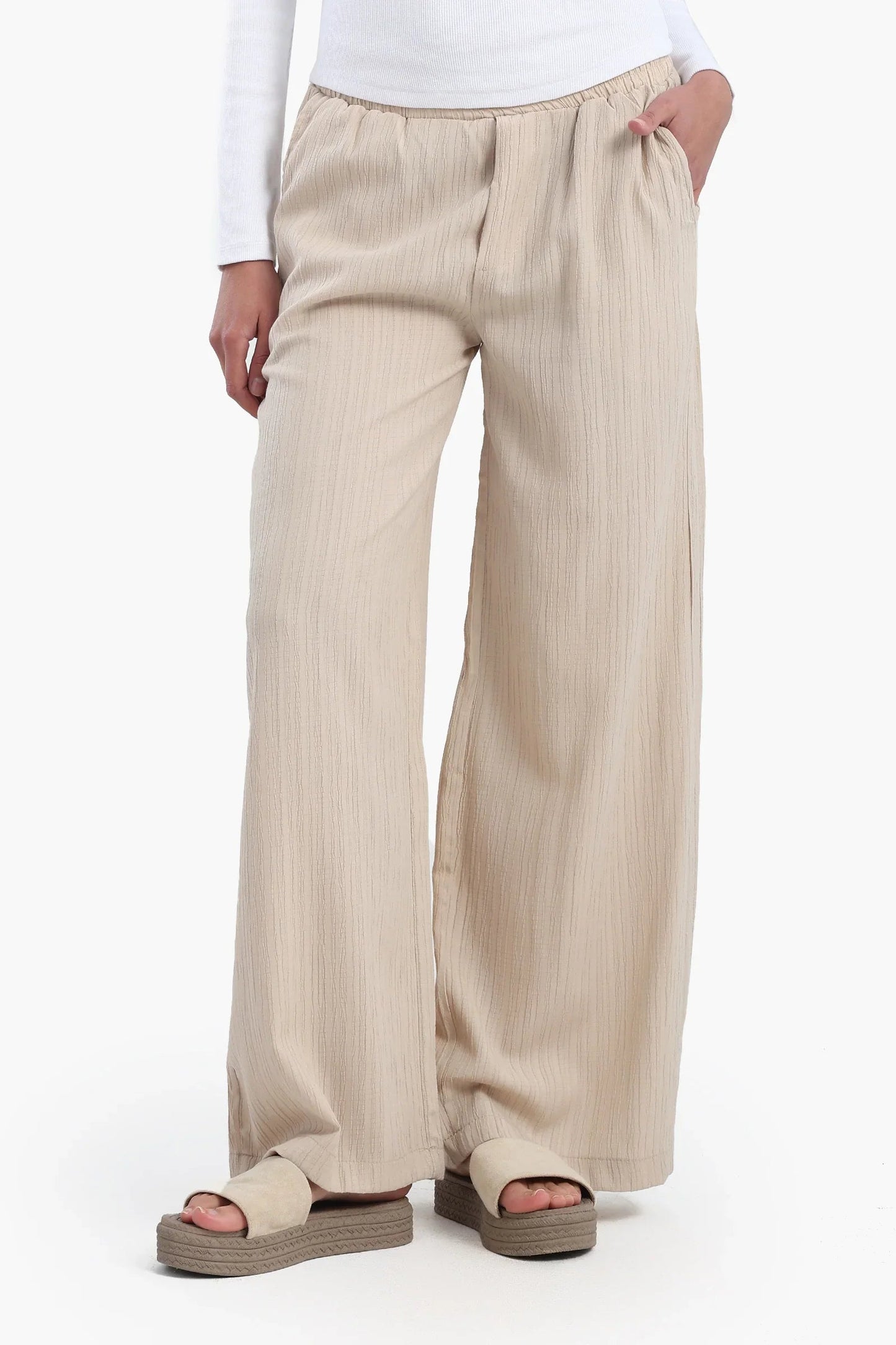 بنطال بخصر عالي و بقصة ساق واسعة - Carinasaudi.com