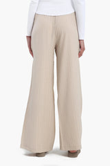 بنطال بخصر عالي و بقصة ساق واسعة - Carinasaudi.com