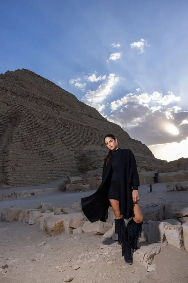 بونشو محبوك فضفاض