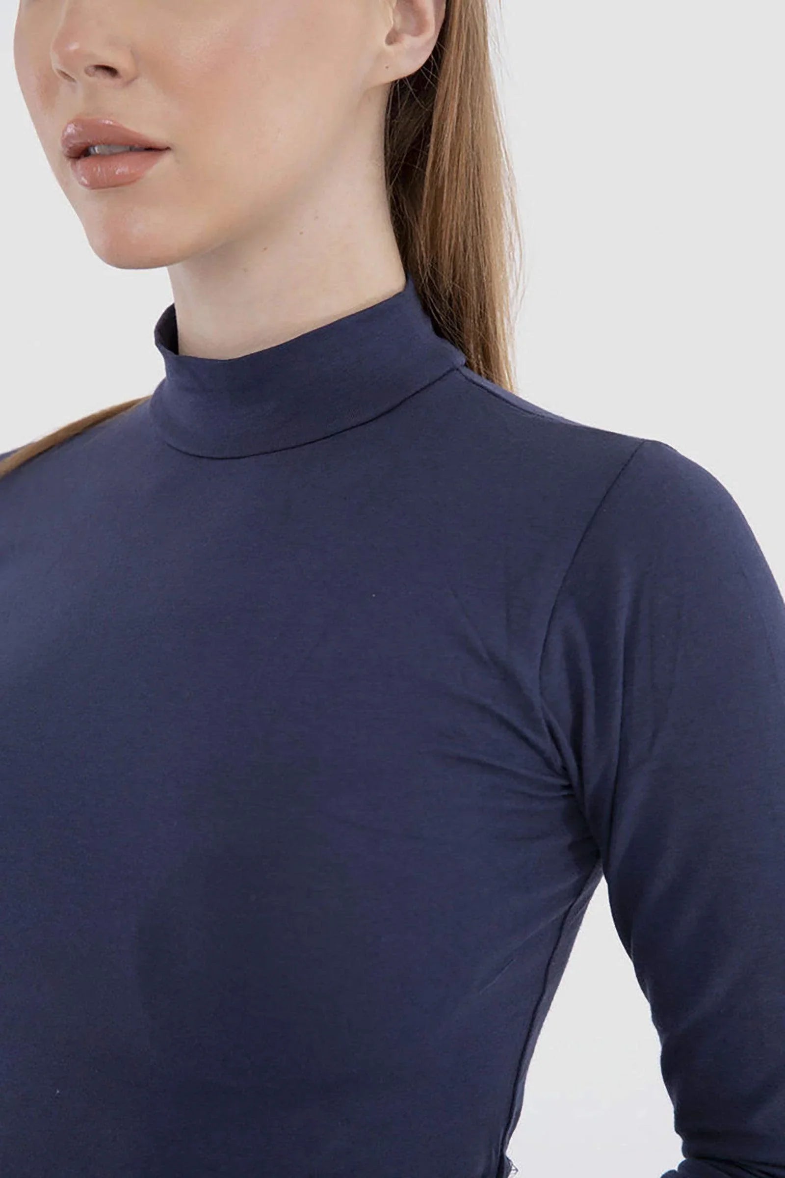 بلوزة بدون رقبة عالية - Carinasaudi.com