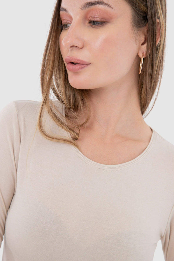 بلوزة فيسكوز بأكمام طويلة