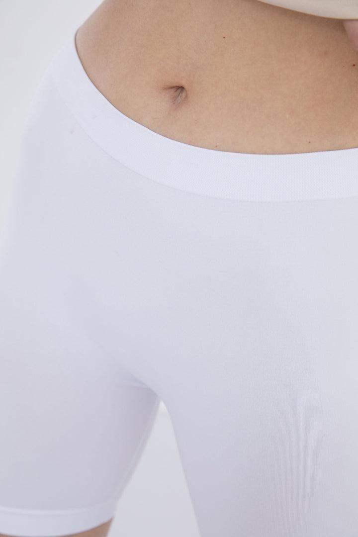 شورت مايكروفيبر متوسط الطول - Carinasaudi.com