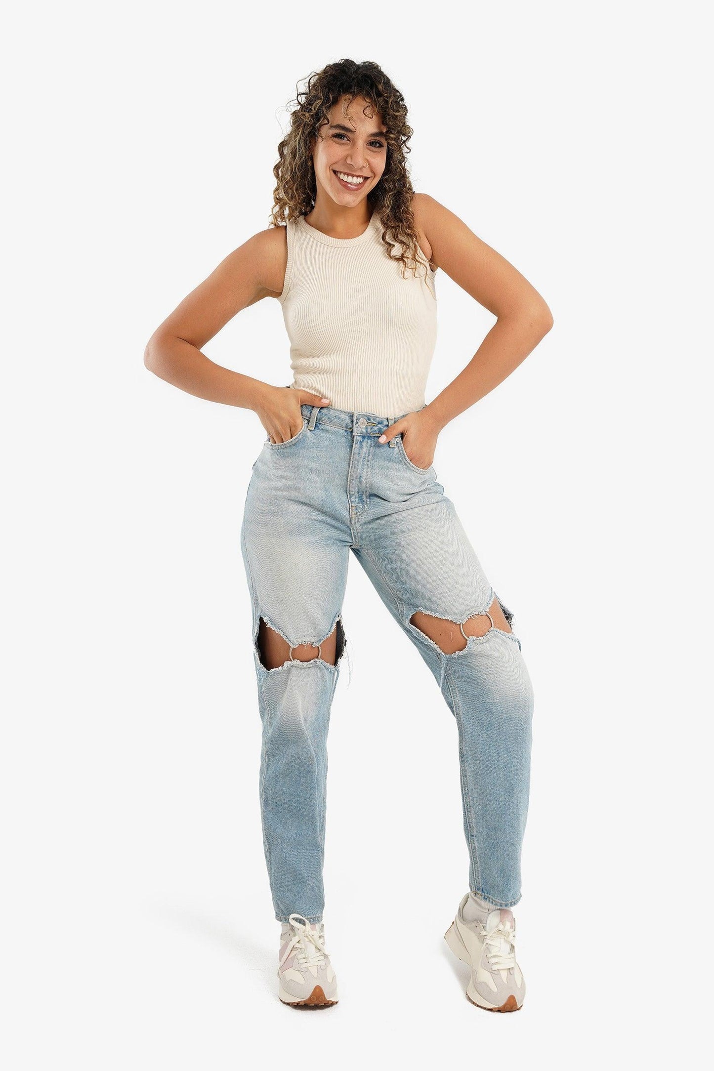 بلوزة مايكروفيبر بدون اكمام - Carinasaudi.com