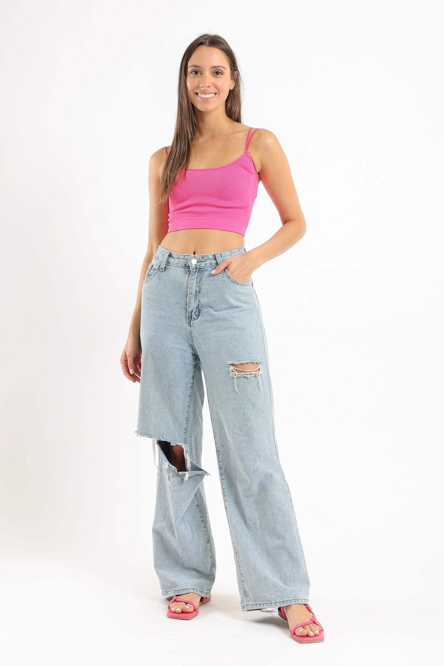 بلوزة قصيرة بحمالات رفيعة - Carinasaudi.com