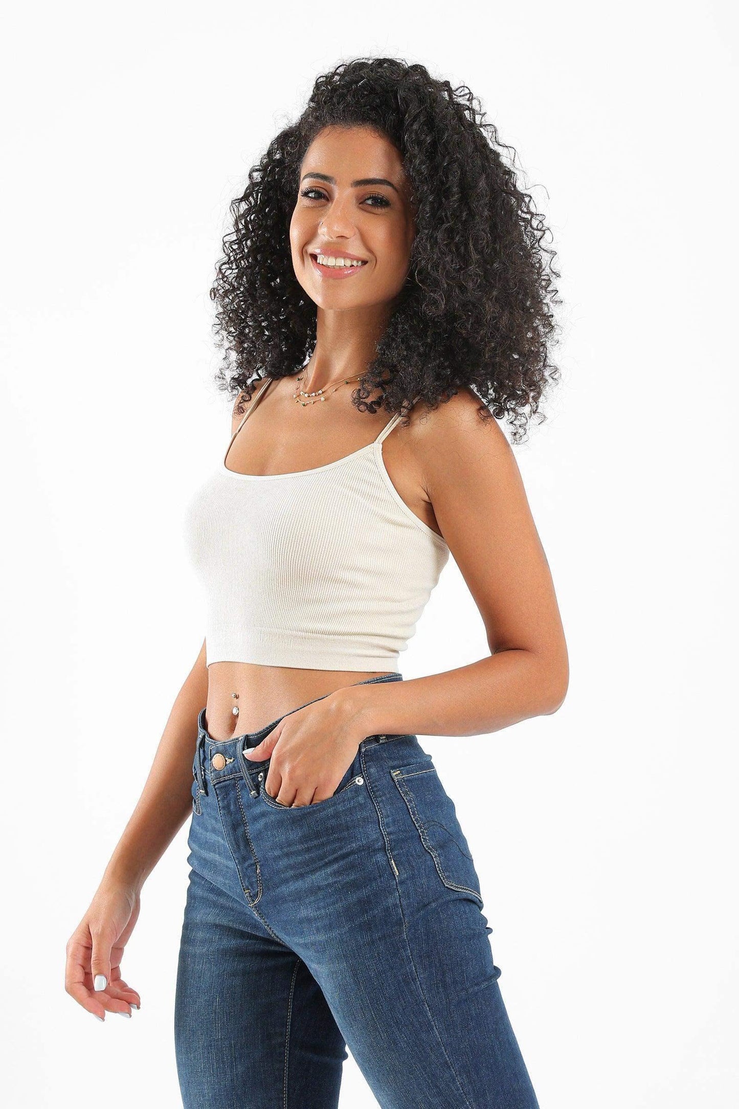 بلوزة قصيرة بحمالات رفيعة - Carinasaudi.com