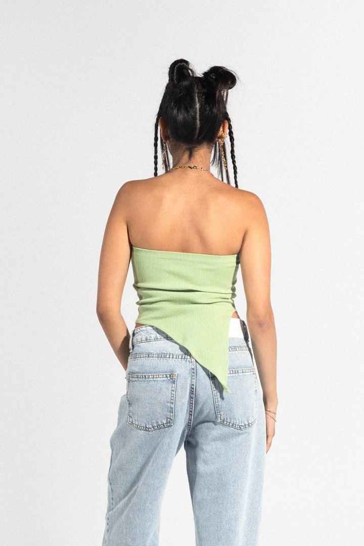 بلوزة بدون اكمام  بحواف غير متماثلة - Carinasaudi.com